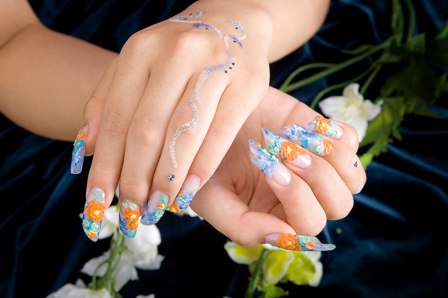 Cover - Pros and Cons of Nail Art